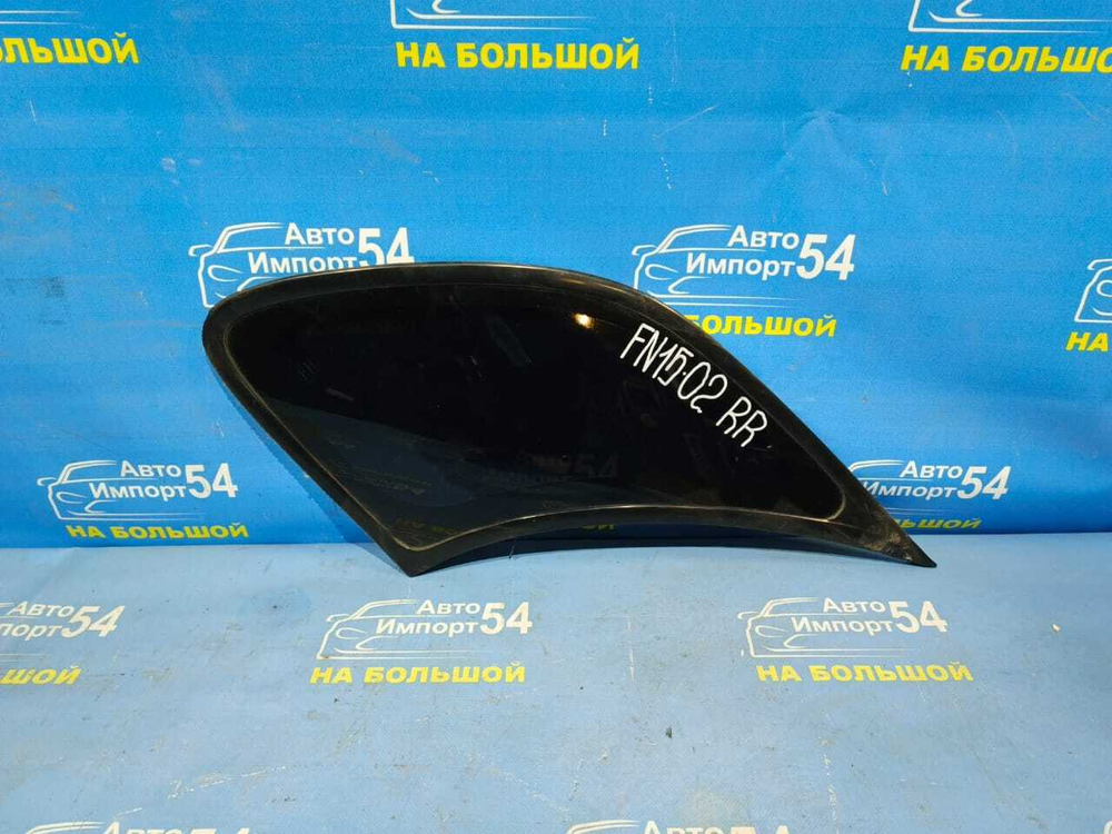 Стекло багажника правое NISSAN PULSAR 1999