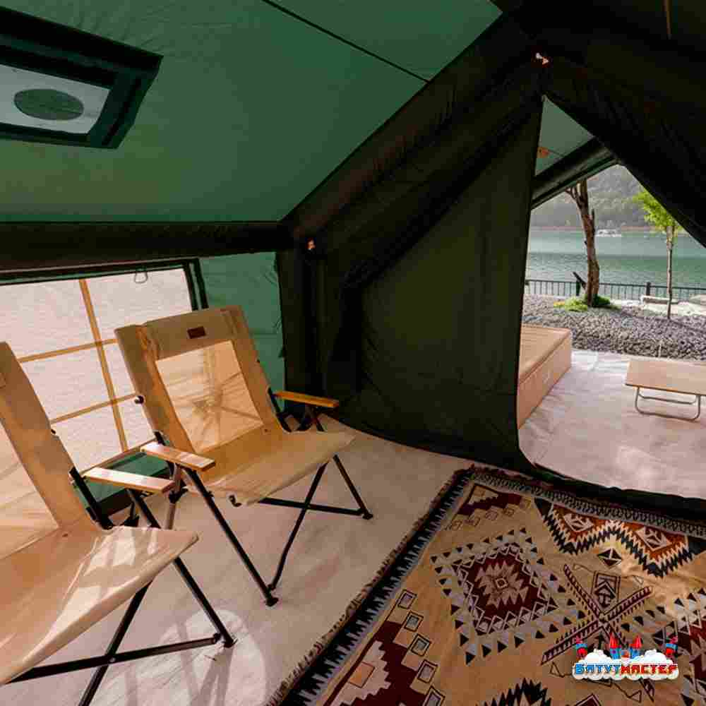 Пневмокаркасная всесезонная палатка «Тёплая Искра» 3,6×4,8×2,2 м — с печкой, из ПВХ, зелёная