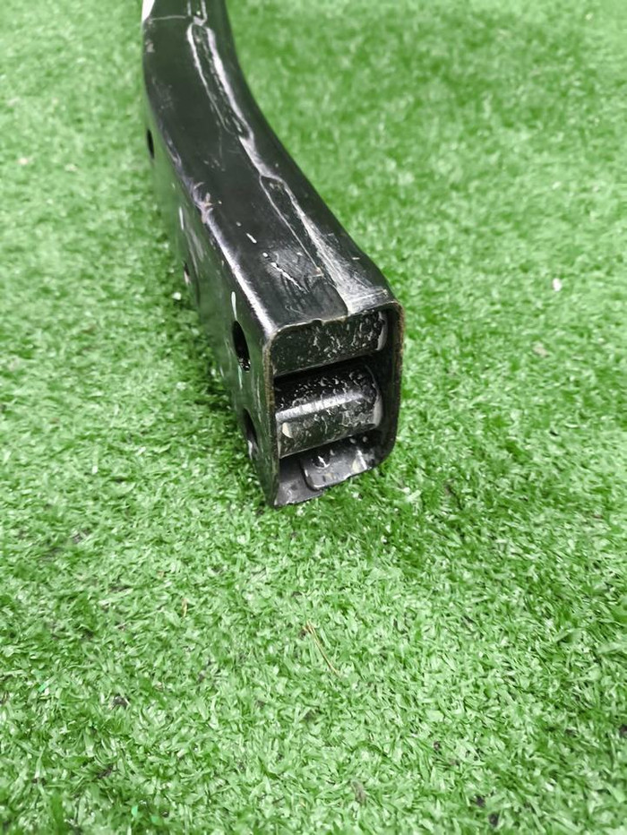 Кронштейн подрамника левый Chery Arrizo 8 (22-нв)