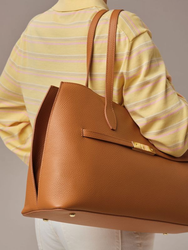 Кожаная сумка Bossy DBR 31382 коричневый лист