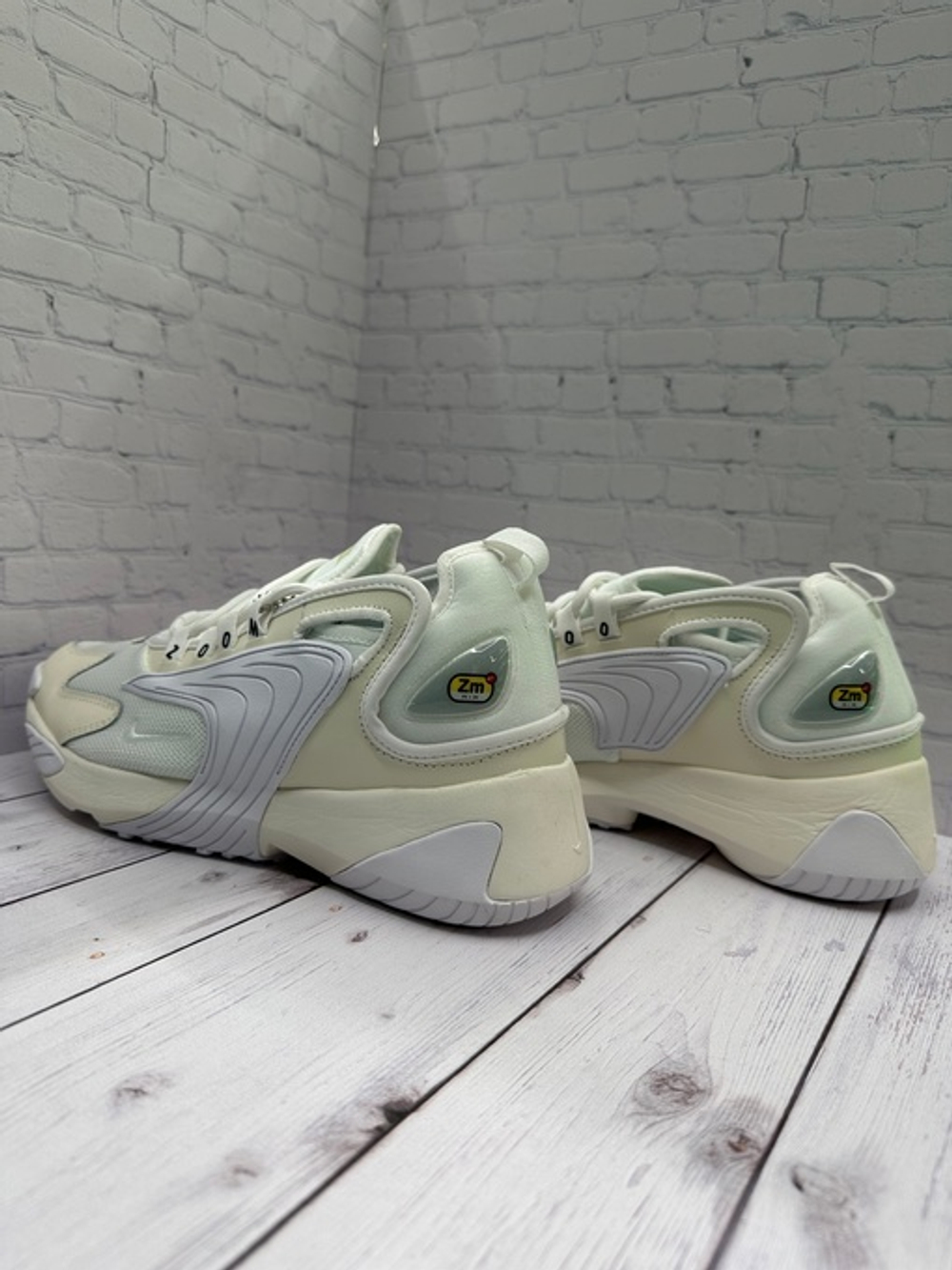 Nike silver 2000 sales