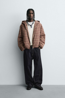 ZARA КУРТКА В КЛЕТКУ С КАПЮШОНОМ, КРАСНОВАТЫЙ