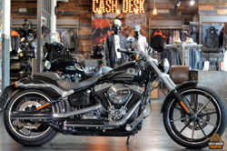 Harley-Davidson Softail Breakout MY15