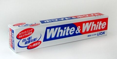 Зубная паста с отбеливающим эффектом с кальцием и фтором 150 г White&White LION