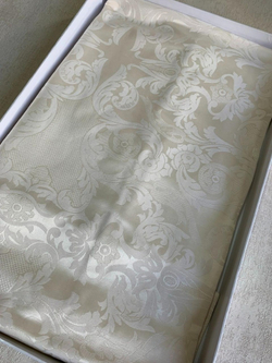 Скатерть 140х260 и 12 салфеток Gamba 9817 Panna шампань