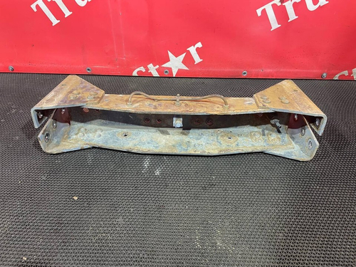 Траверса рамы поперечная