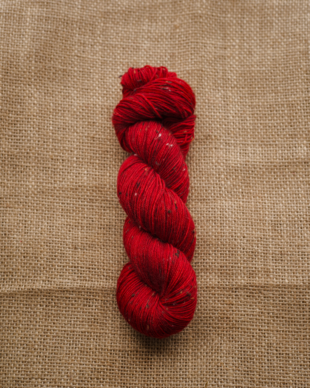 Носочный твид "Насыщенный красный" 100 г