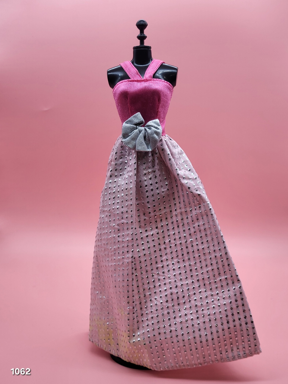 Одежда для куклы Барби винтаж платье 1062