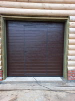 Ворота Алютех серии TREND (со встроенной калиткой, накладной монтаж)