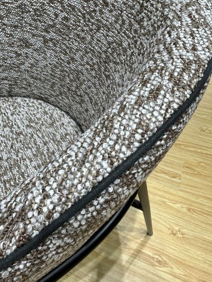 Стул GUST цвет бежевый TOPIC 410 / черный каркас