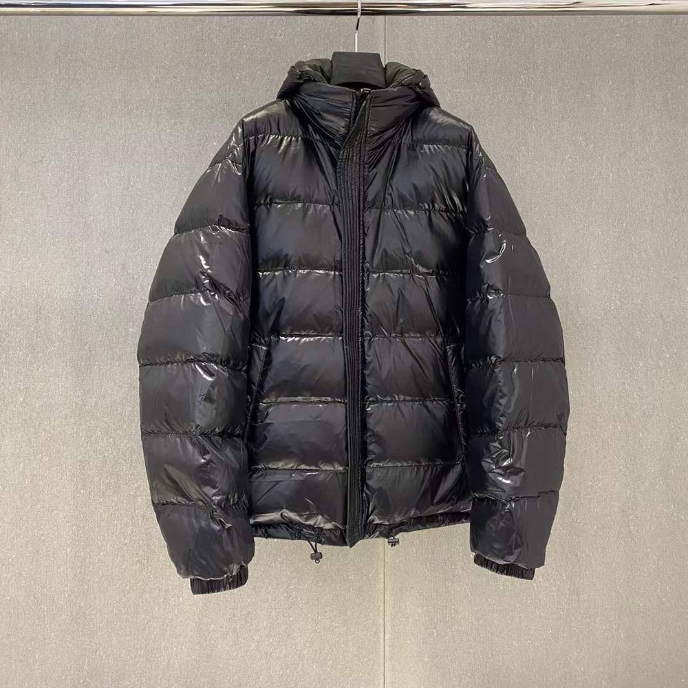 Двухсторонний пуховик Prada