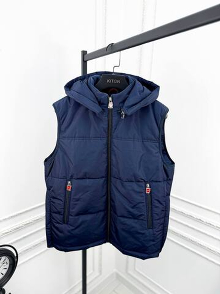 Безрукавка Kiton