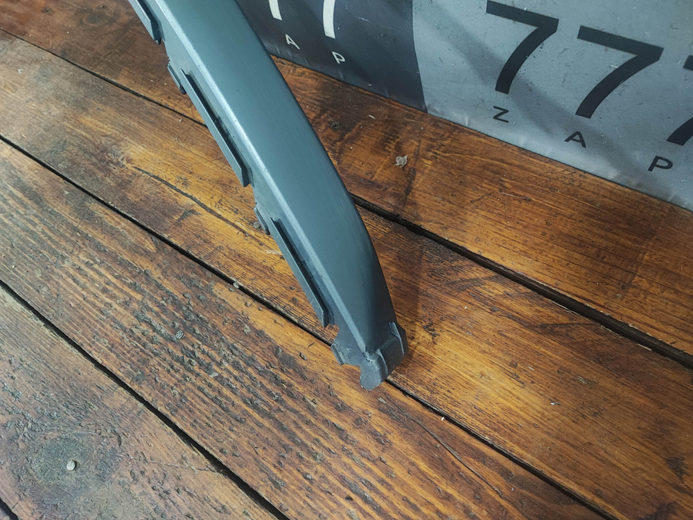 Накладка переднего бампера Audi Q7 (4M) 19-нв Б/У Оригинал 4M0853245X