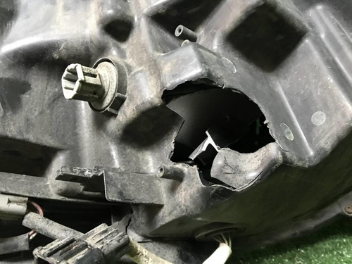 Битая Фара левая Nissan X-Trail T32 (17-22) LED