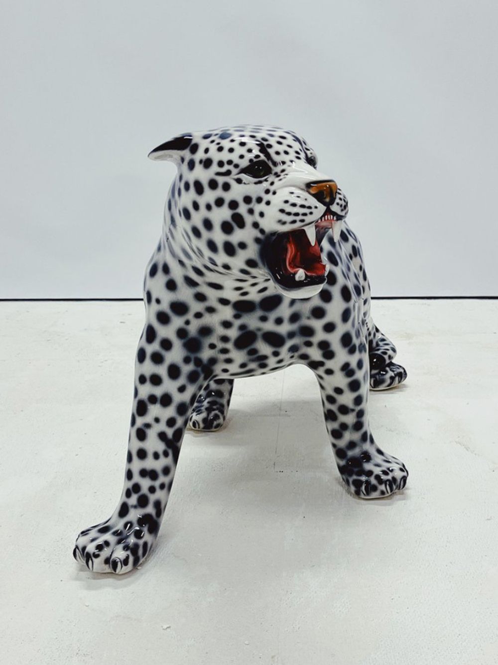 Boxer Статуэтка "Снежный Барс"