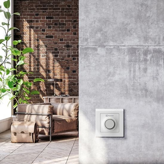 Терморегулятор Electrolux Thermotronic Lagrange ETL-16W