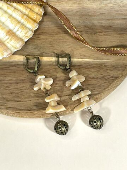 Серьги Nafael с перламутром длинные, бронза