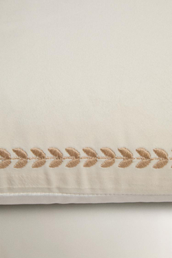 ZARA HOME ЧЕХОЛ ДЛЯ ДЕКОРАТИВНОЙ ПОДУШКИ С КОНТРАСТНОЙ КАЙМОЙ, КРЕМОВЫЙ