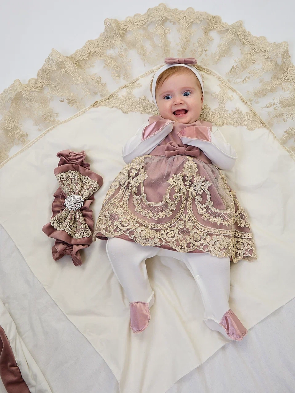 Конверт на выписку новорожденного весна-осень