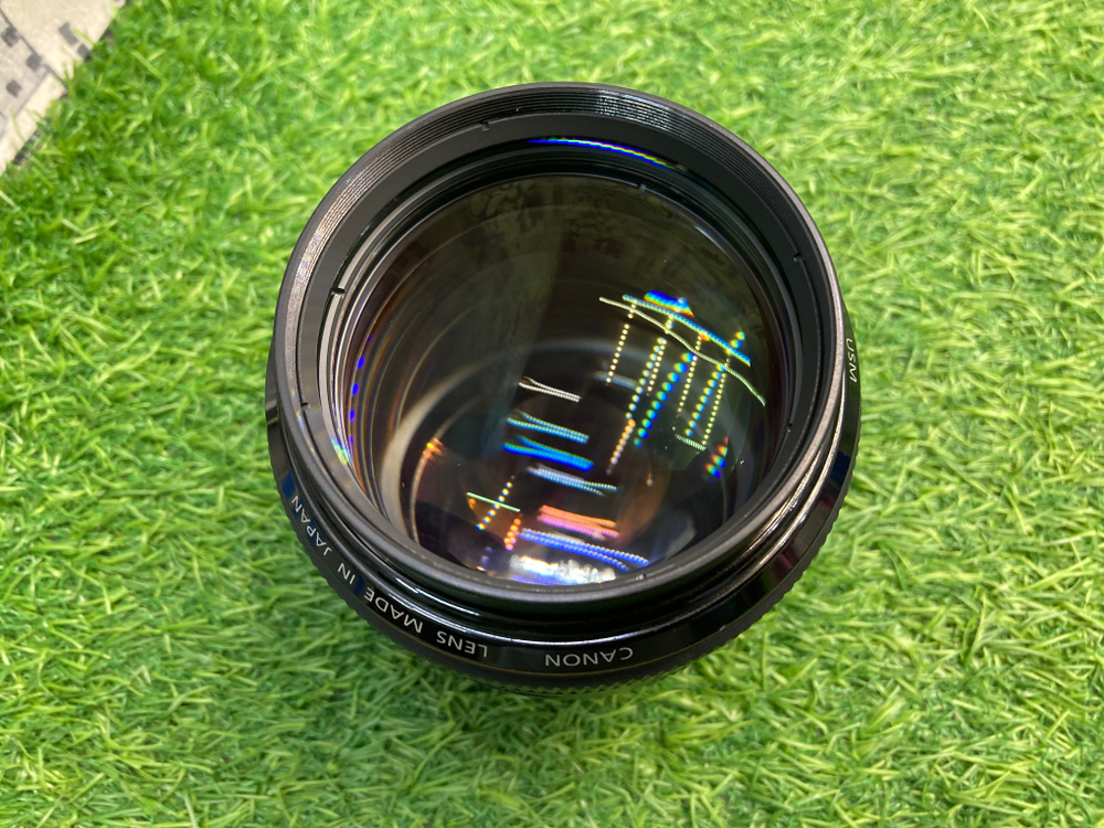 Canon EF 85mm 1.2L II USM