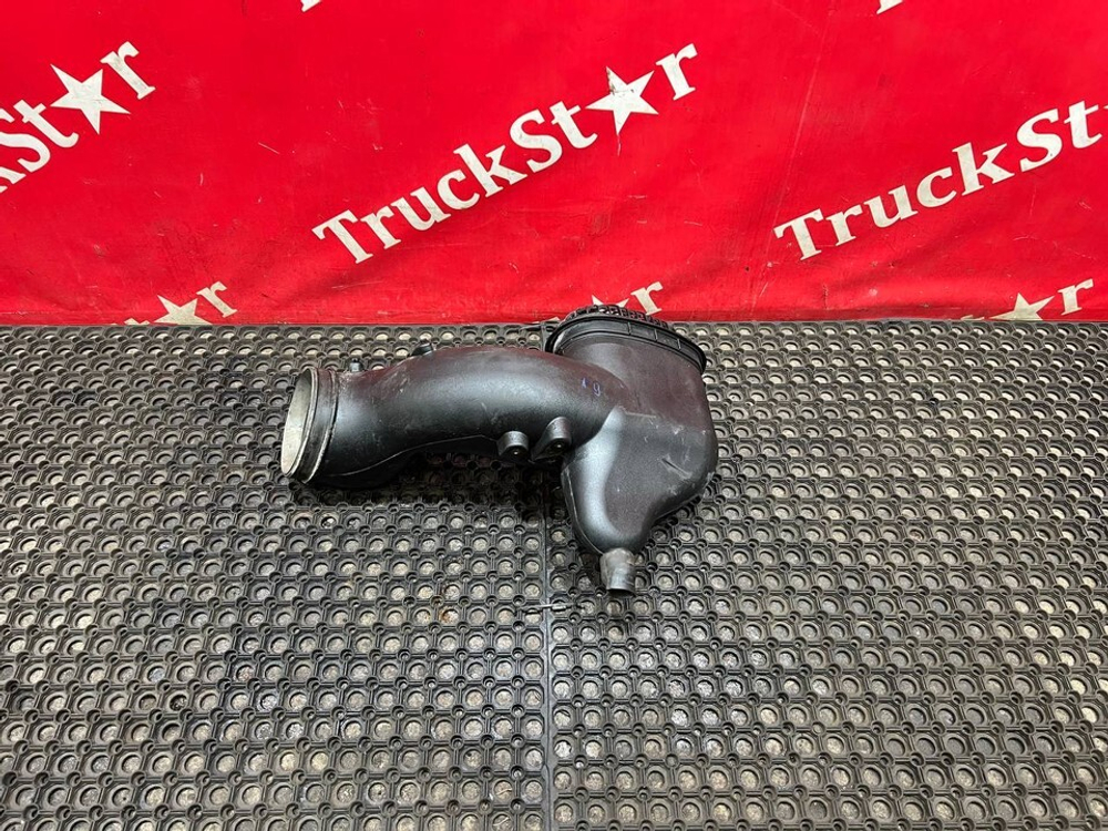 Патрубок воздушного фильтра