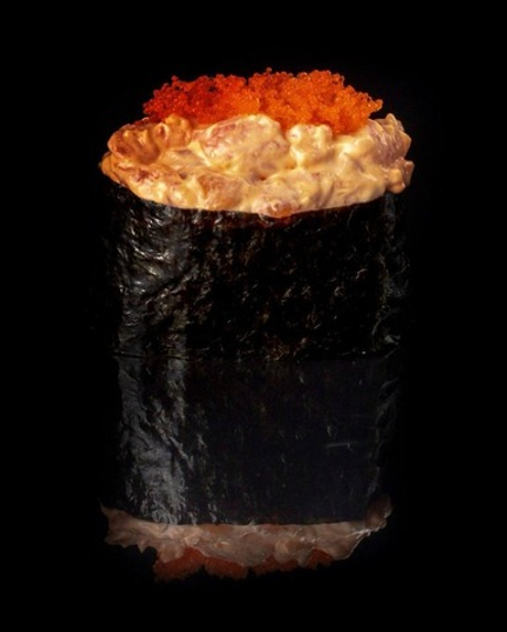 Гункан с лососем🌶️