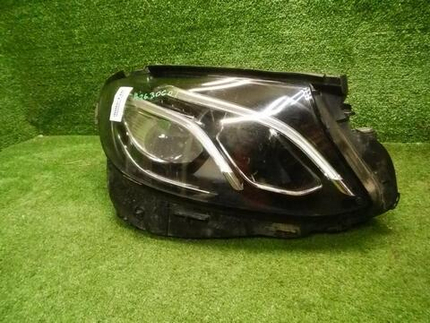 Фара правая Mercedes E W213 (2016-2021) LED