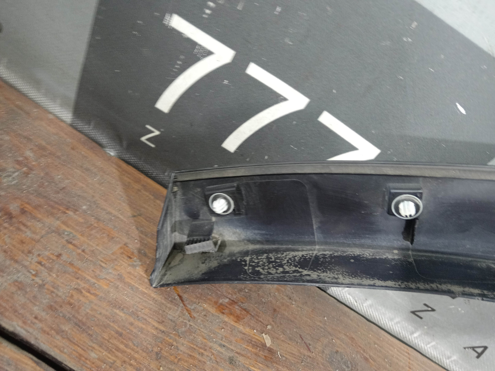 Накладка крыла заднего правого Toyota Highlander 4 (U70) 19-нв Б/У Оригинал 750870E030