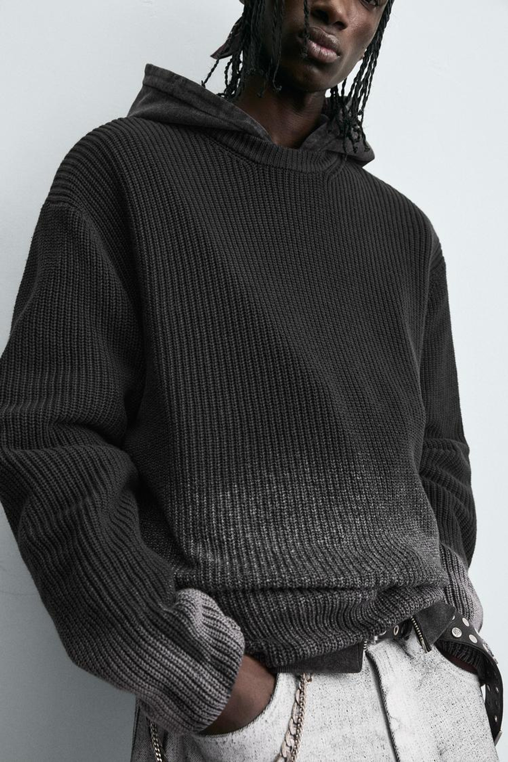 ZARA ДЖЕМПЕР С ПРИНТОМ «ЭФФЕКТ СПРЕЯ», ЧЕРНЫЙ