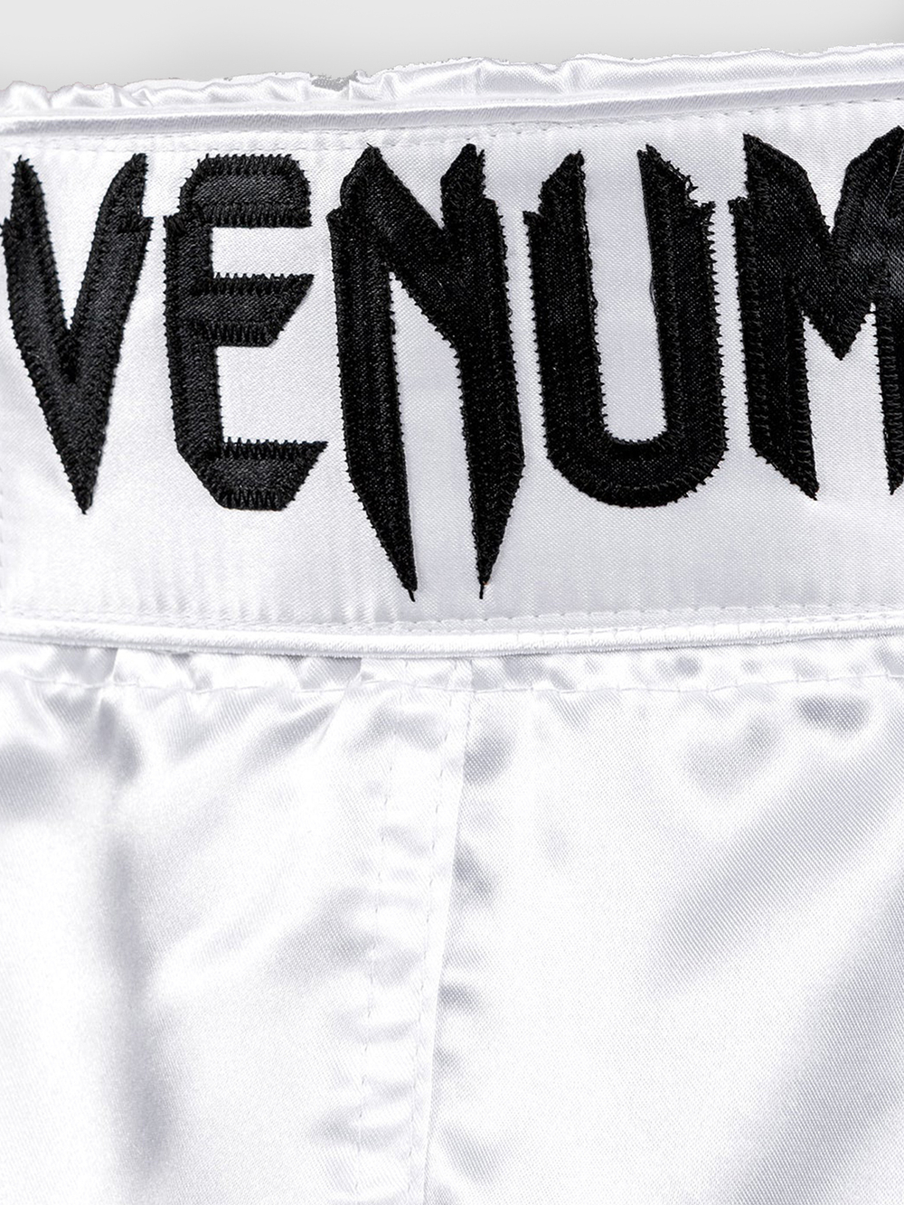 Шорты тайские Venum Classic White/Black