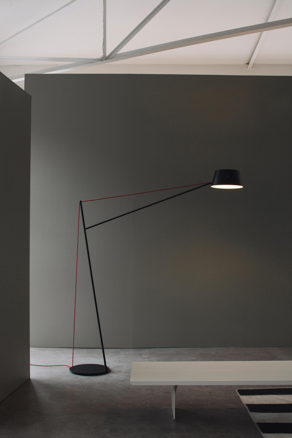 Floor design lamp Spar Junior by Jamie Mclellan