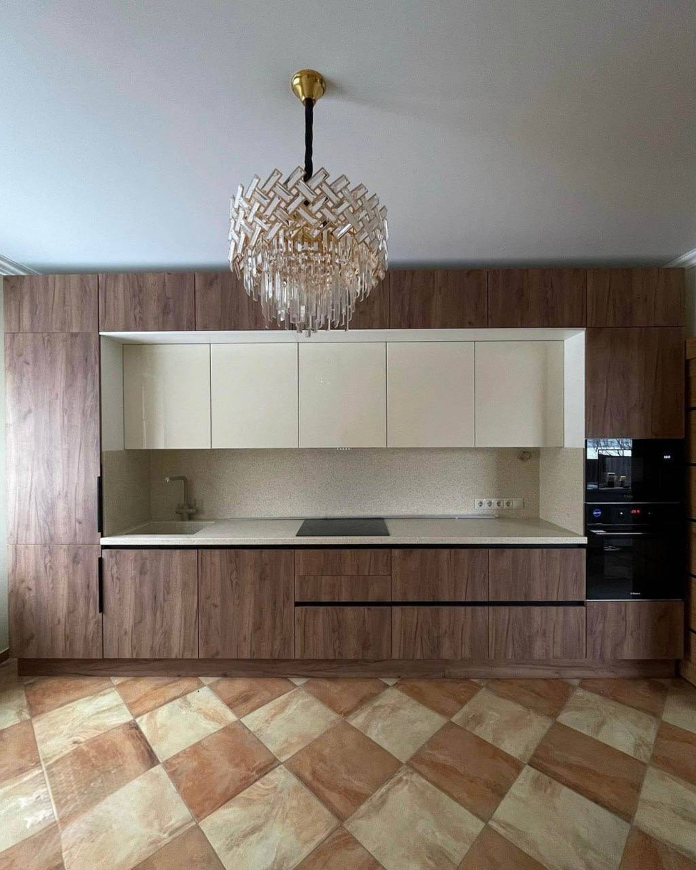 Кухня премиум «Лаконика» — сдержанная элегантность