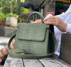 Сумка из кожи питона BG-340