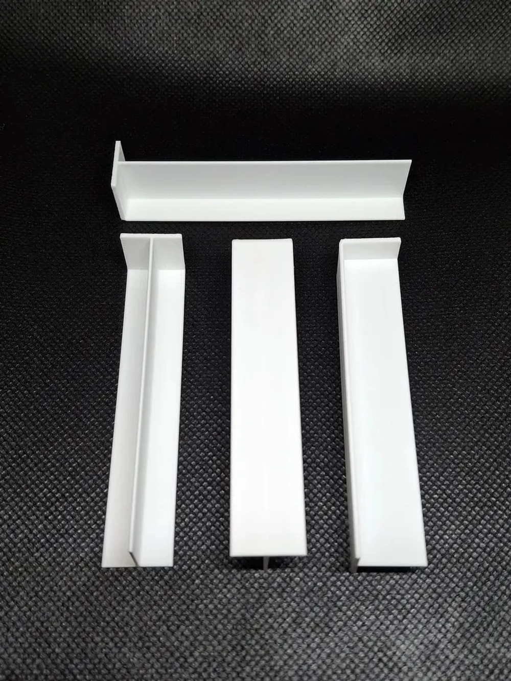 Соединитель для плинтуса 16x80 мм, белый пластиковый - 4 шт.