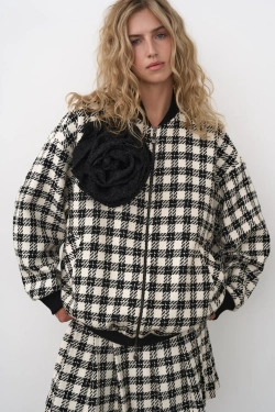 Твидовый бомбер в клетку