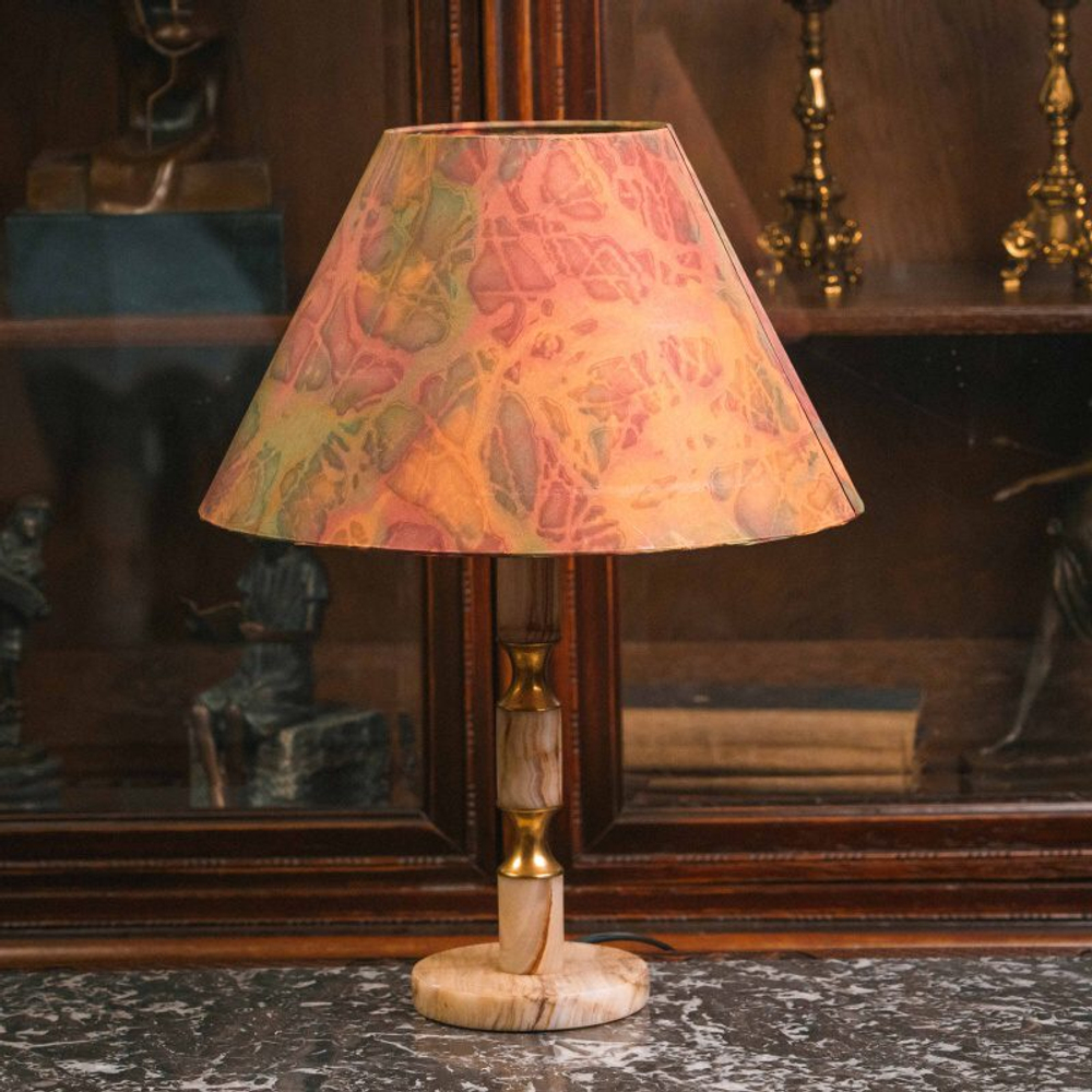 Настольная лампа из мрамора и латуни