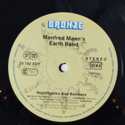 Винтажная виниловая пластинка LP Manfred Mann Earth Band Nightingales and Bombers (Germany 1977) Spirits In The Night