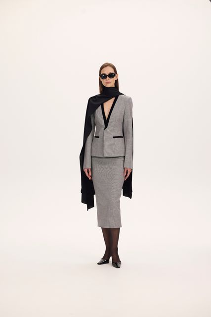 Жакет гусиные лапки с бархатными вставками