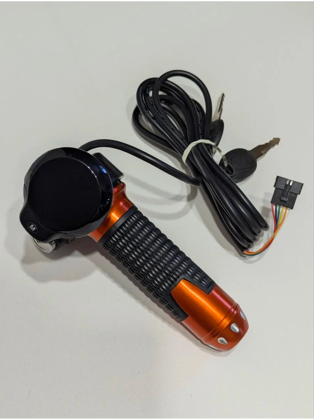 tt Ручка газа с ключом для электровелосипеда Колхозник