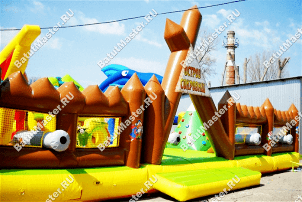 Большой надувной батут "Говорящая акула" 14*10*6 м