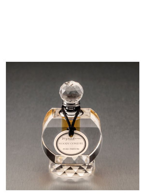 Signature Fragrances Woody Conjure