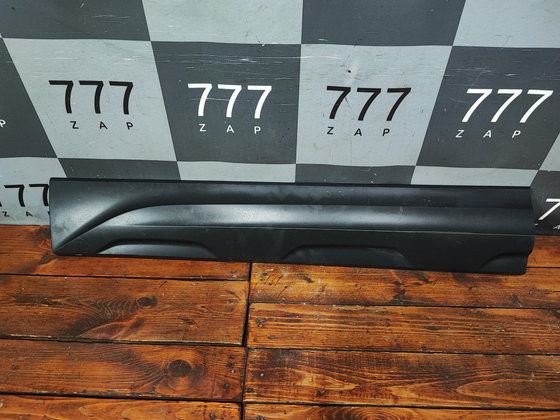 Накладка двери передней левой Volkswagen Taos 20-нв Б/У Оригинал 2GL854939