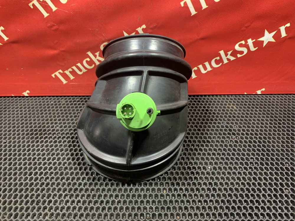 Патрубок воздушного фильтра