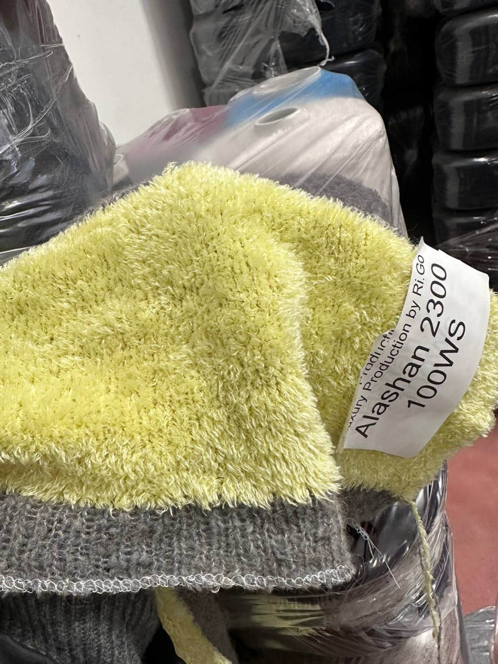 ALASHAN - Luxury Production by Ri.Go; 100% кашемир; 230м/100гр; Травка; col. 6174, цвет: горький шоколад