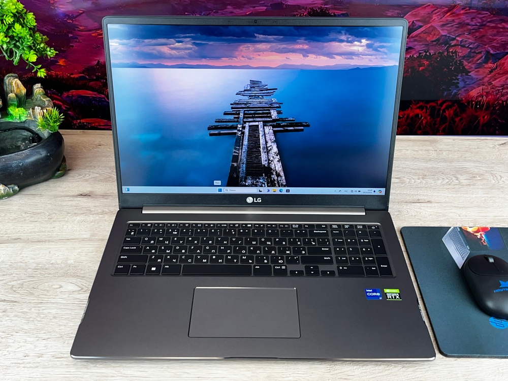Ноутбук Intel LG GRAM 17 core i7-1260U, 17" 2560x1600 2К IPS, RAM 8GB SSD 256GB, Nvidia GeForce RTX 3050T 4GB, Windows 11
