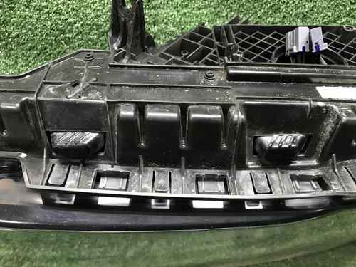 Битая Фара правая Geely Monjaro (2021-н.в.) LED