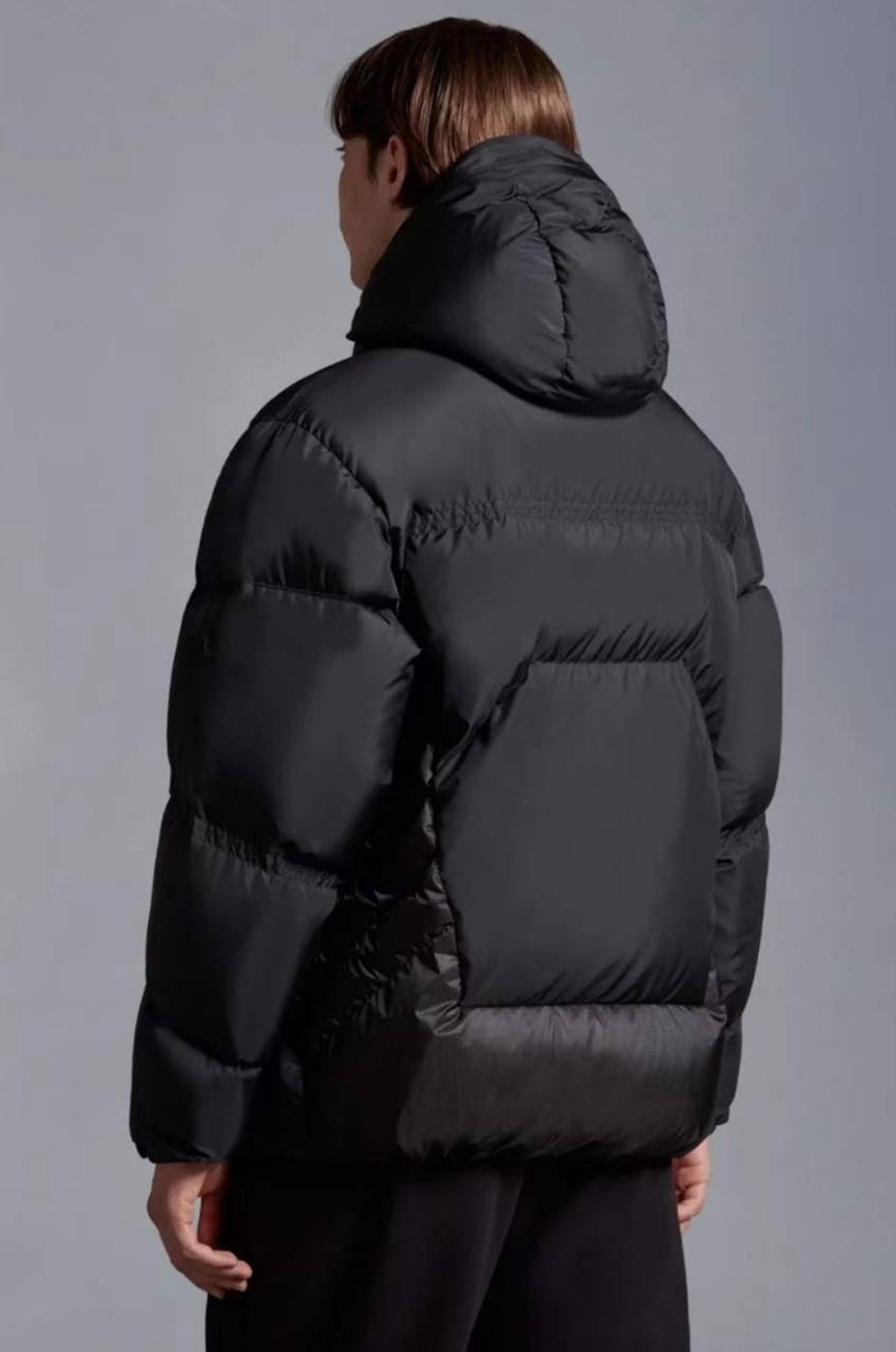 Пуховик Moncler