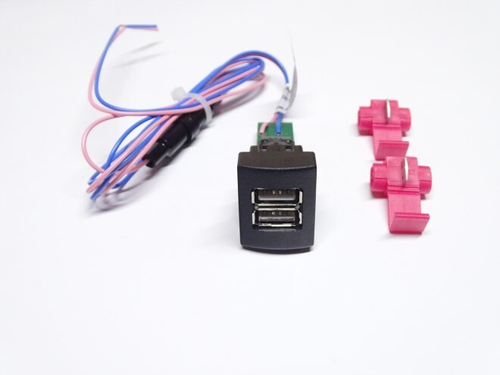 Устройство зарядное ШТАТ USB 2,0 Приора/ Гранта 3,0А-5В (Штат)