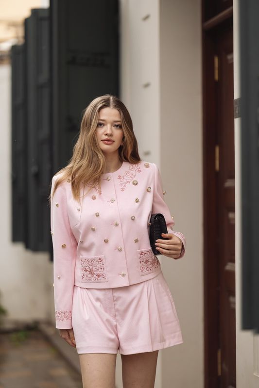 Жакет укороченный с вышивкой и отделкой пуговицами, розовый