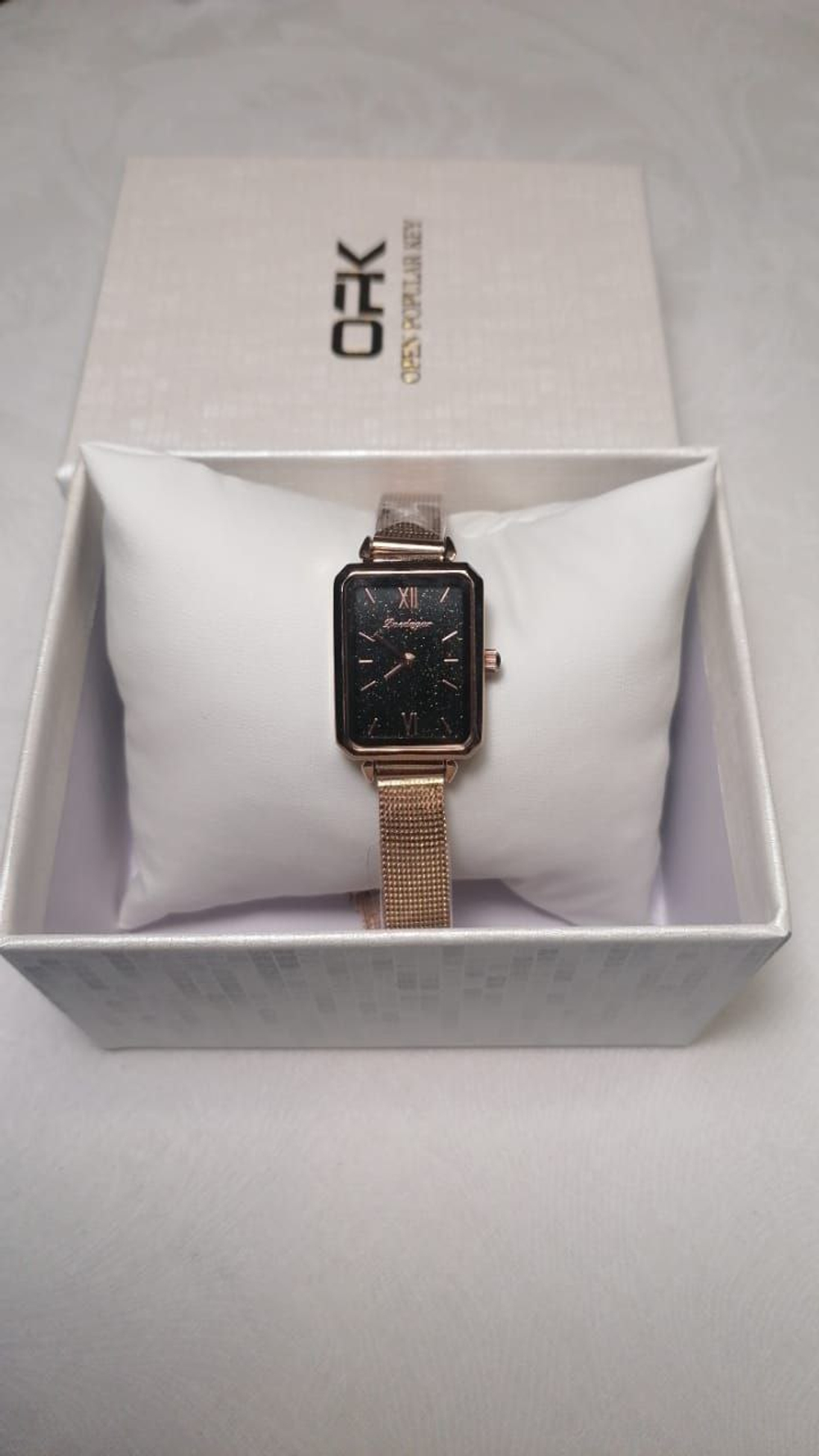 Часы наручные женские кварцевые 622